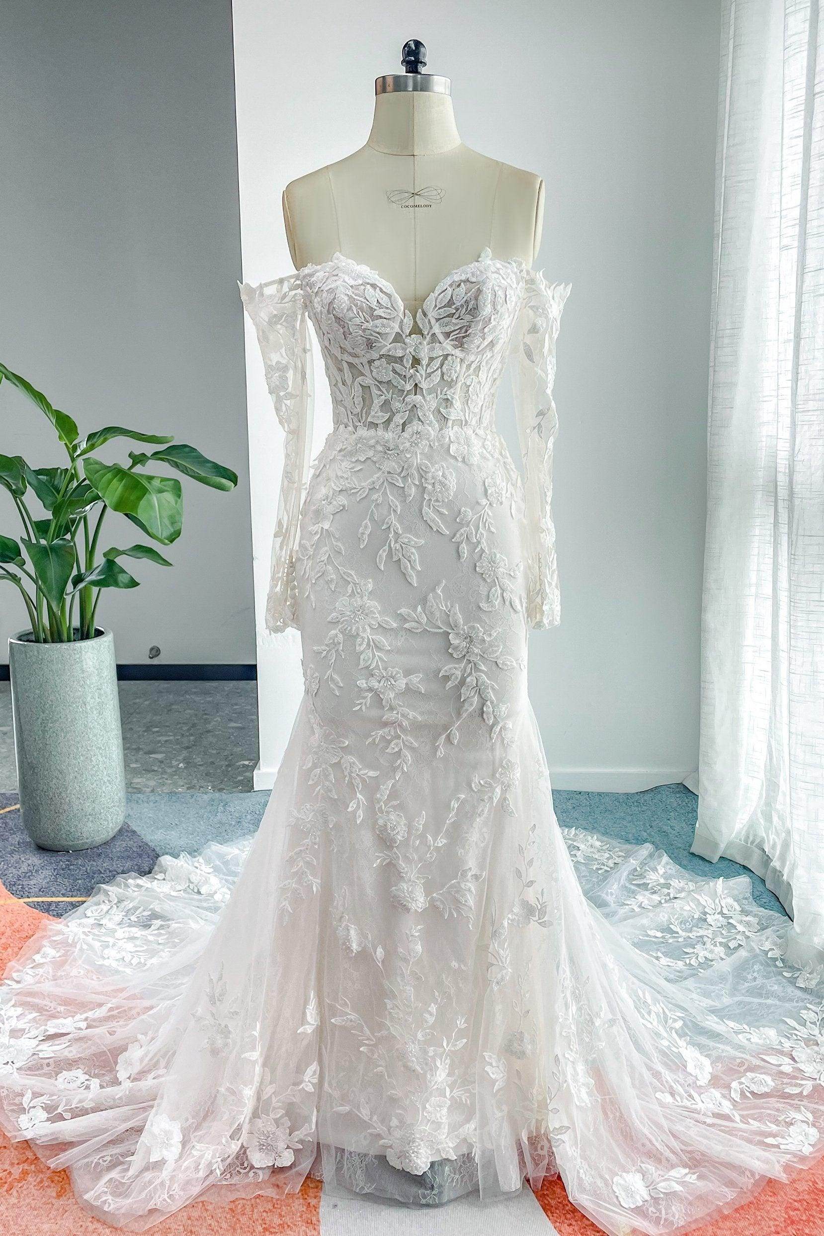 Trumpet-Mermaid Chapel Train Lace Tulle Wedding Dress CW3135CR - COCOMELODY
